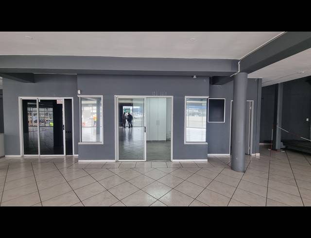 824M² RETAIL TO LET IN GOODWOOD CENTRAL
